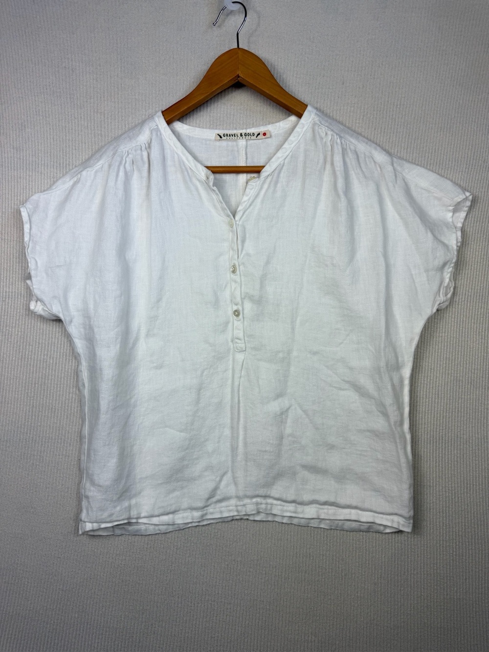 Gravel & Gold California 100% Linen White Henley Popover Top Size S (4) USA Made